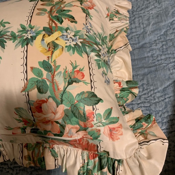 Professionally Custom made Standard Size Shams with 1930's antique Chintz - Picture 7 of 11